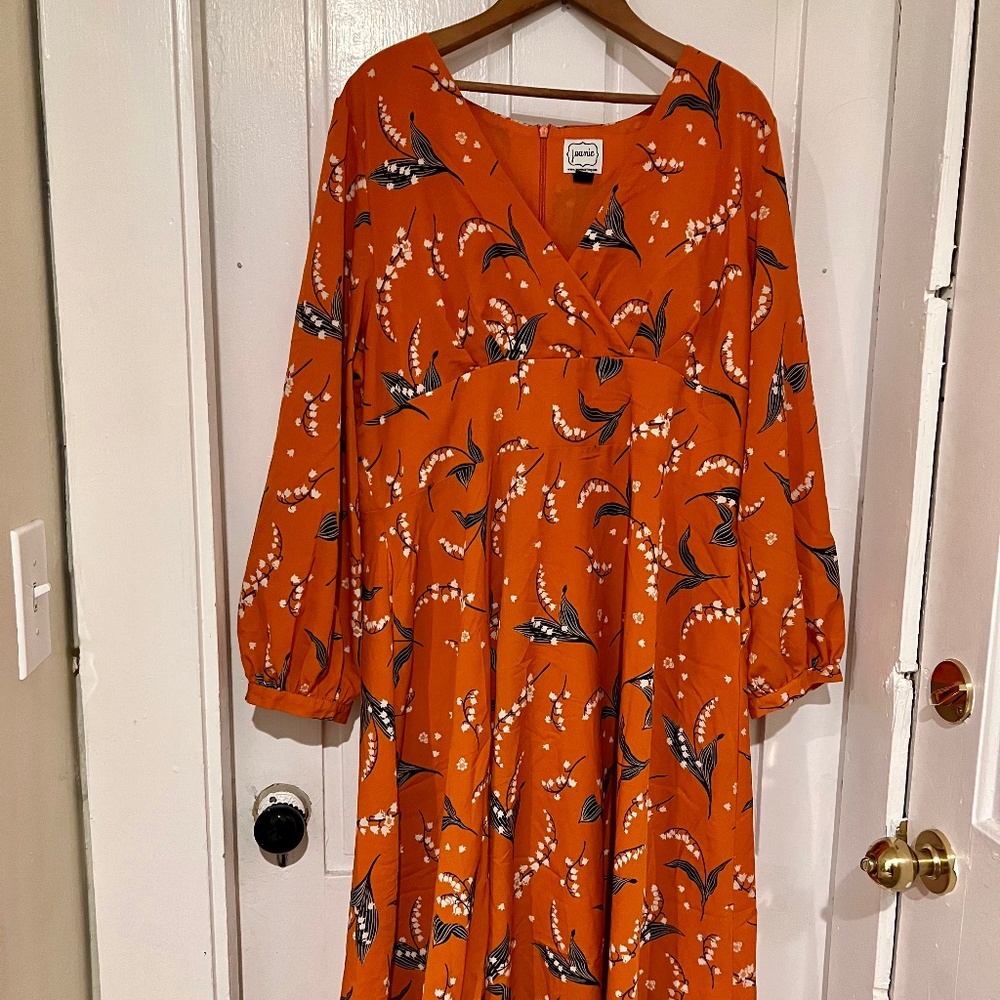 Joanie Clothing Lily of the Valley Dress